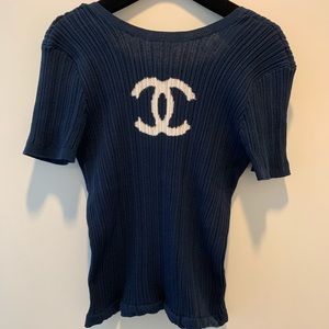 Chanel 2019 pre spring logo top